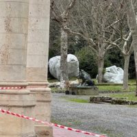 Il parco del Tettuccio resterà chiuso per un mese: controlli su tutte le piante dopo il crollo di un grosso platano